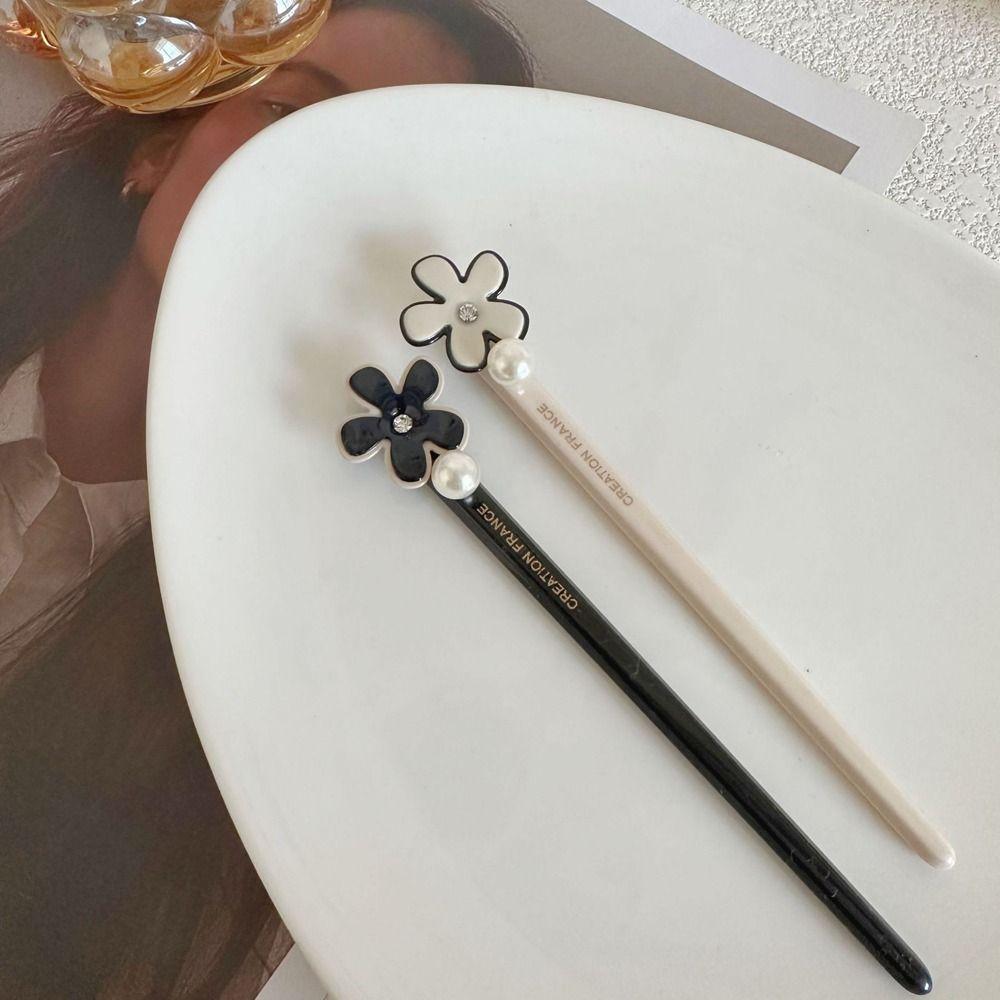 Niche Design Rhinestone Women Hair Stick Girl Hair Clasp Korean Style Hair Rope Rubber Band
Niche Design Rhinestone Women Hair Stick Girl Hair Clasp Korean Style Hair Rope Rubber Band