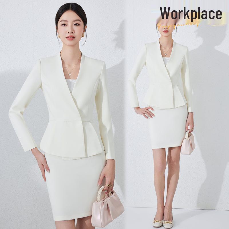 Women s Black Pantsuit - Spring/Autumn 2025: Long Sleeve Workplace Blazer, Professional Commuting Style. 4XL
Women s Black Pantsuit - Spring/Autumn 2025: Long Sleeve Workplace Blazer, Professional Commuting Style. 4XL
