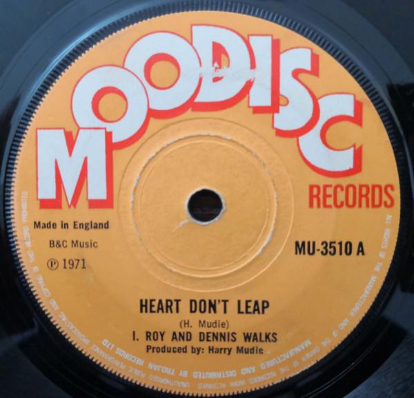7inch Record I. ROY DENNIS WALKS Heart Dont Leap Snow Bird MU3510 Moodisc Records 1971 UK Reggae Ska Dub Used
7inch Record I. ROY DENNIS WALKS Heart Dont Leap Snow Bird MU3510 Moodisc Records 1971 UK Reggae Ska Dub Used