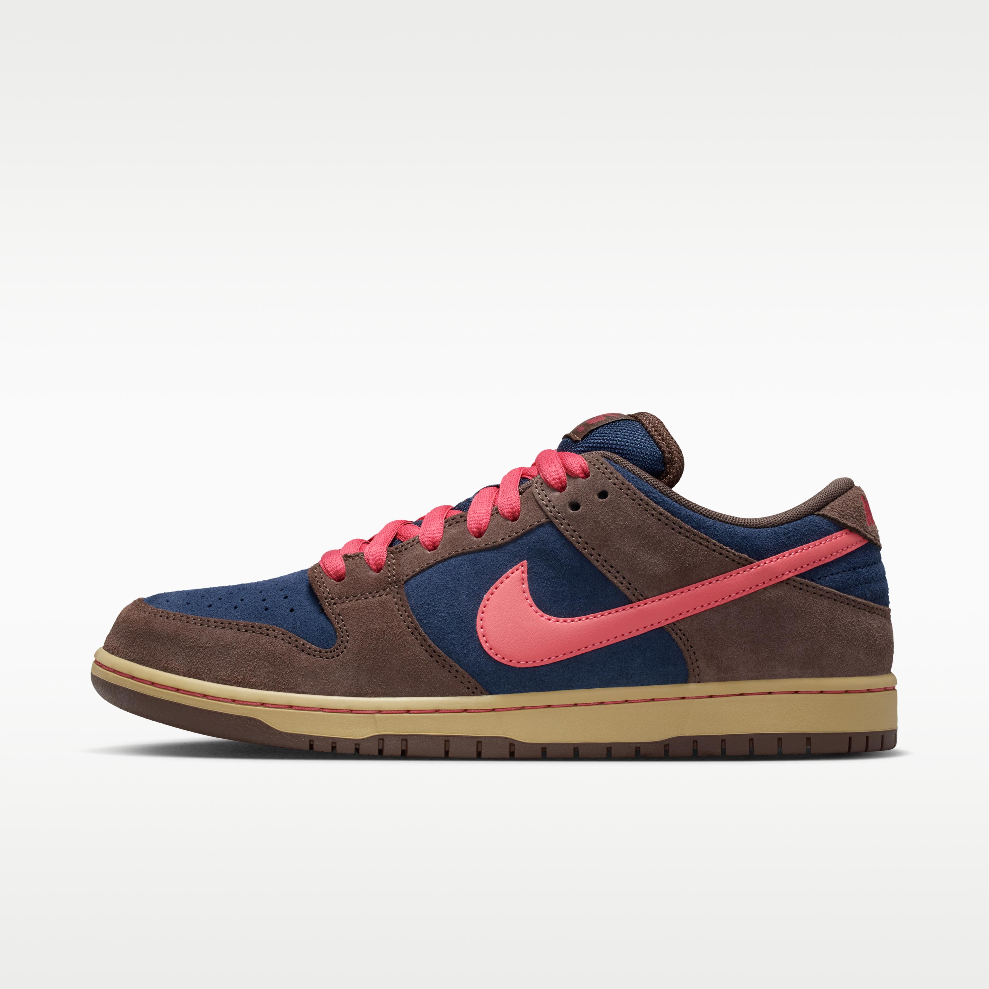 Nike SB Dunk Low Pro Baroque Brown Adobe 42.5
Nike SB Dunk Low Pro Baroque Brown Adobe 42.5