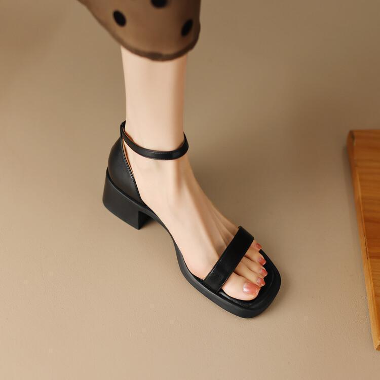 2025 new French retro open-toe one-word buckle with thick-heeled sandals women s headbag and Roman high-heeled sandals 34
2025 new French retro open-toe one-word buckle with thick-heeled sandals women s headbag and Roman high-heeled sandals 34