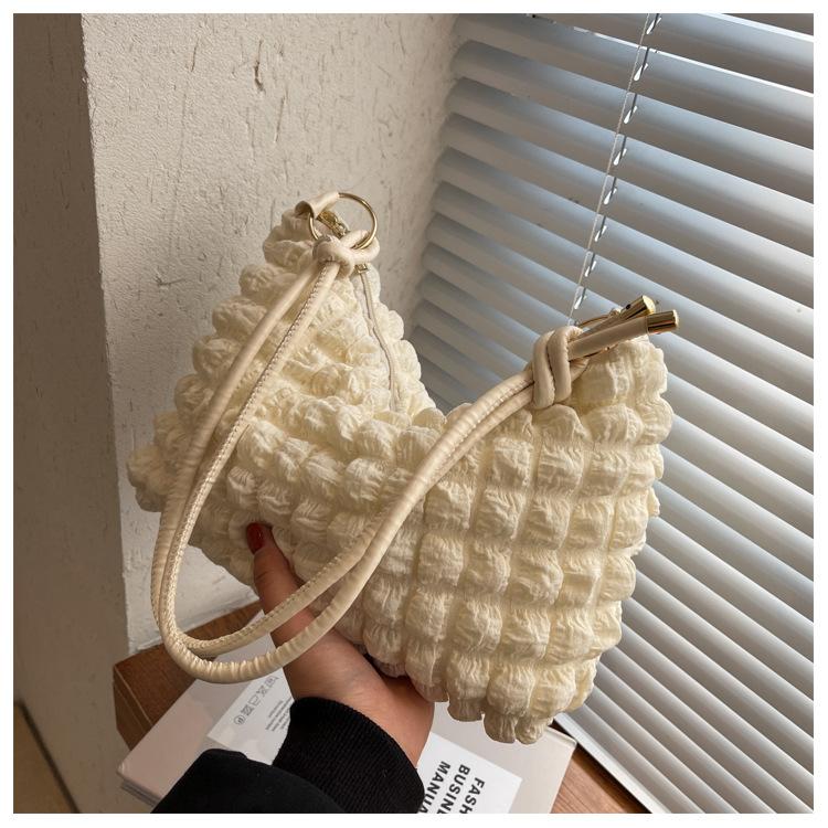 Women s bag new small fresh soft underarm pleated bag fashionable atmosphere simple shoulder bag
Women s bag new small fresh soft underarm pleated bag fashionable atmosphere simple shoulder bag