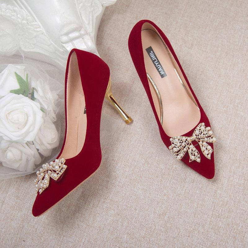 Свадебные туфли женские остроносые свадебные туфли невесты 2025 новые туфли на высоком каблуке однотонные Xiuhe жемчужно-красные туфли на высоком каблуке 40
Свадебные туфли женские остроносые свадебные туфли невесты 2025 новые туфли на высоком каблуке однотонные Xiuhe жемчужно-красные туфли на высоком каблуке 40