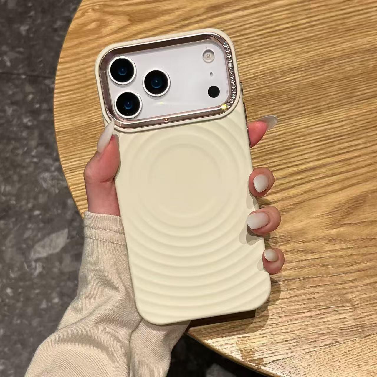 Wave Pattern Diamond Inlaid Protective Case for Apple 17 Pro Max iPhone 15 6.1 жёлтый
Wave Pattern Diamond Inlaid Protective Case for Apple 17 Pro Max iPhone 15 6.1 жёлтый