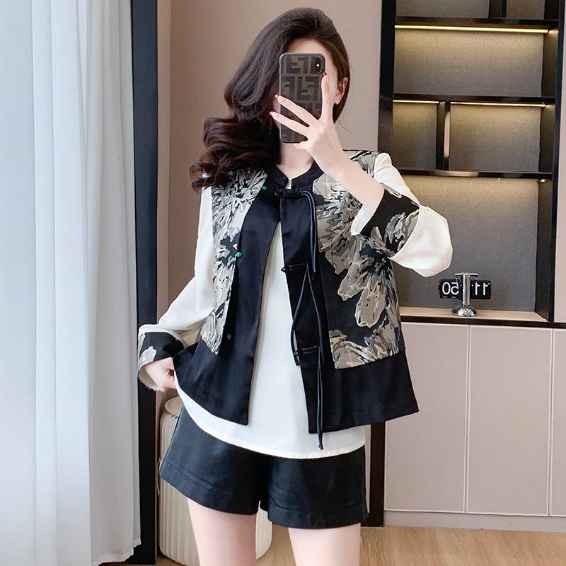 Весна 2024 г. Женский черный комплект из жилета с принтом и футболки с длинными рукавами Extra Large
Весна 2024 г. Женский черный комплект из жилета с принтом и футболки с длинными рукавами Extra Large