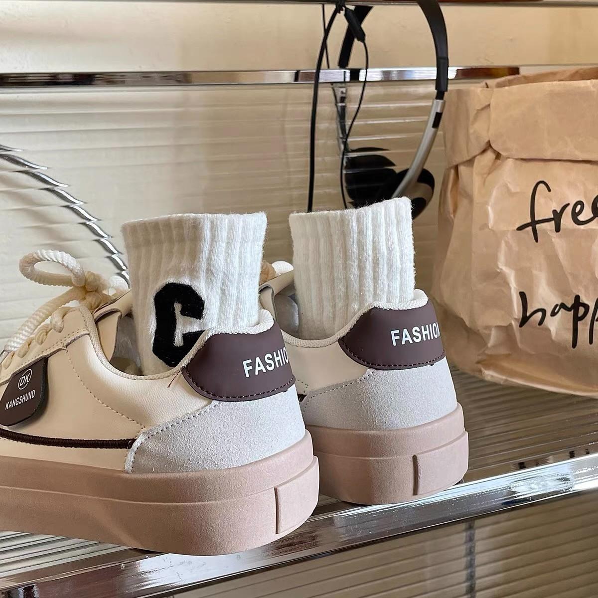 Hong Kong style fashion board shoes women s summer and autumn 2025 new color matching simple casual shoes platform heightening sports shoes 35 хаки
Hong Kong style fashion board shoes women s summer and autumn 2025 new color matching simple casual shoes platform heightening sports shoes 35 хаки