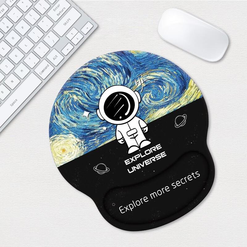 Space Astronaut Ergonomic Wrist Rest Mouse Pad Set
Space Astronaut Ergonomic Wrist Rest Mouse Pad Set