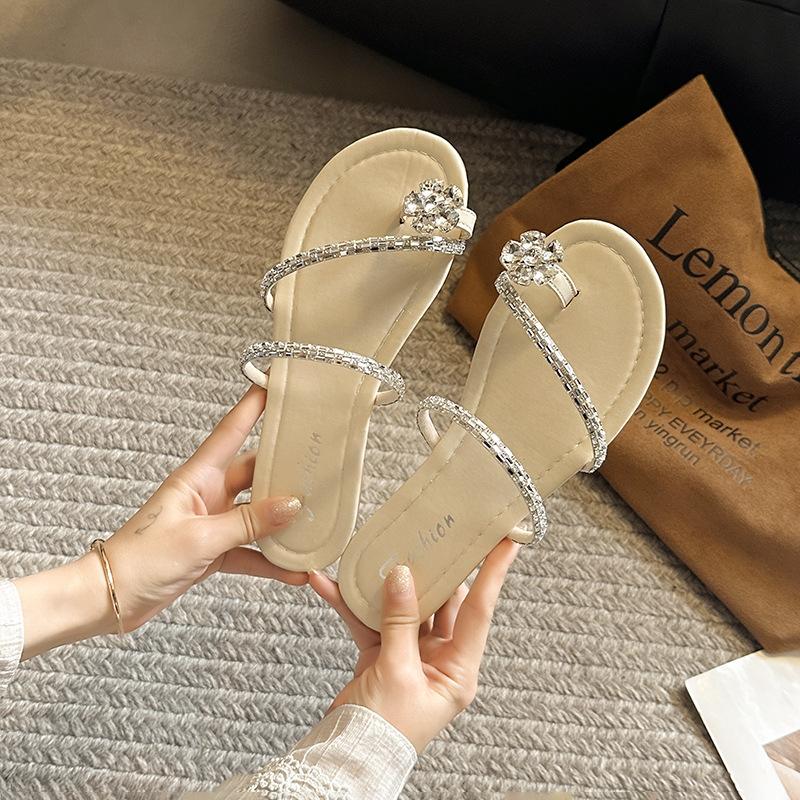 Going out small cool slippers new summer beach rhinestone cover toe slippers outer wear 35 чорний
Going out small cool slippers new summer beach rhinestone cover toe slippers outer wear 35 чорний