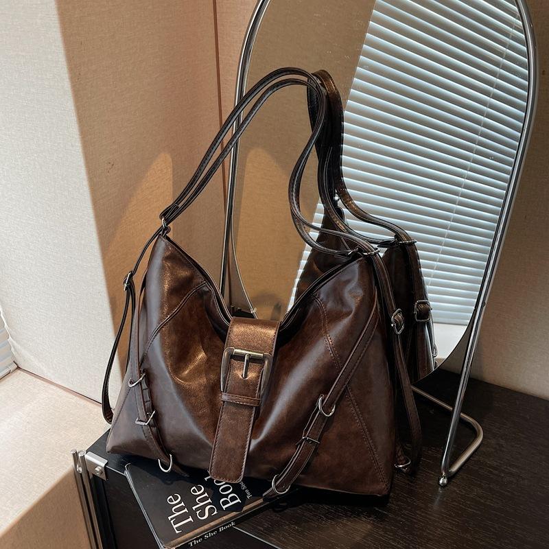 Retro large-capacity bag women s new fashion commuter backpack multi-purpose shoulder bag кофейный
Retro large-capacity bag women s new fashion commuter backpack multi-purpose shoulder bag кофейный