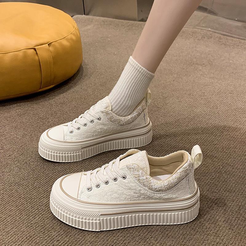 Internet celebrity breathable fashion canvas shoes women s 2025 autumn new round head lace-up white shoes casual sports shoes 40 бежевий
Internet celebrity breathable fashion canvas shoes women s 2025 autumn new round head lace-up white shoes casual sports shoes 40 бежевий