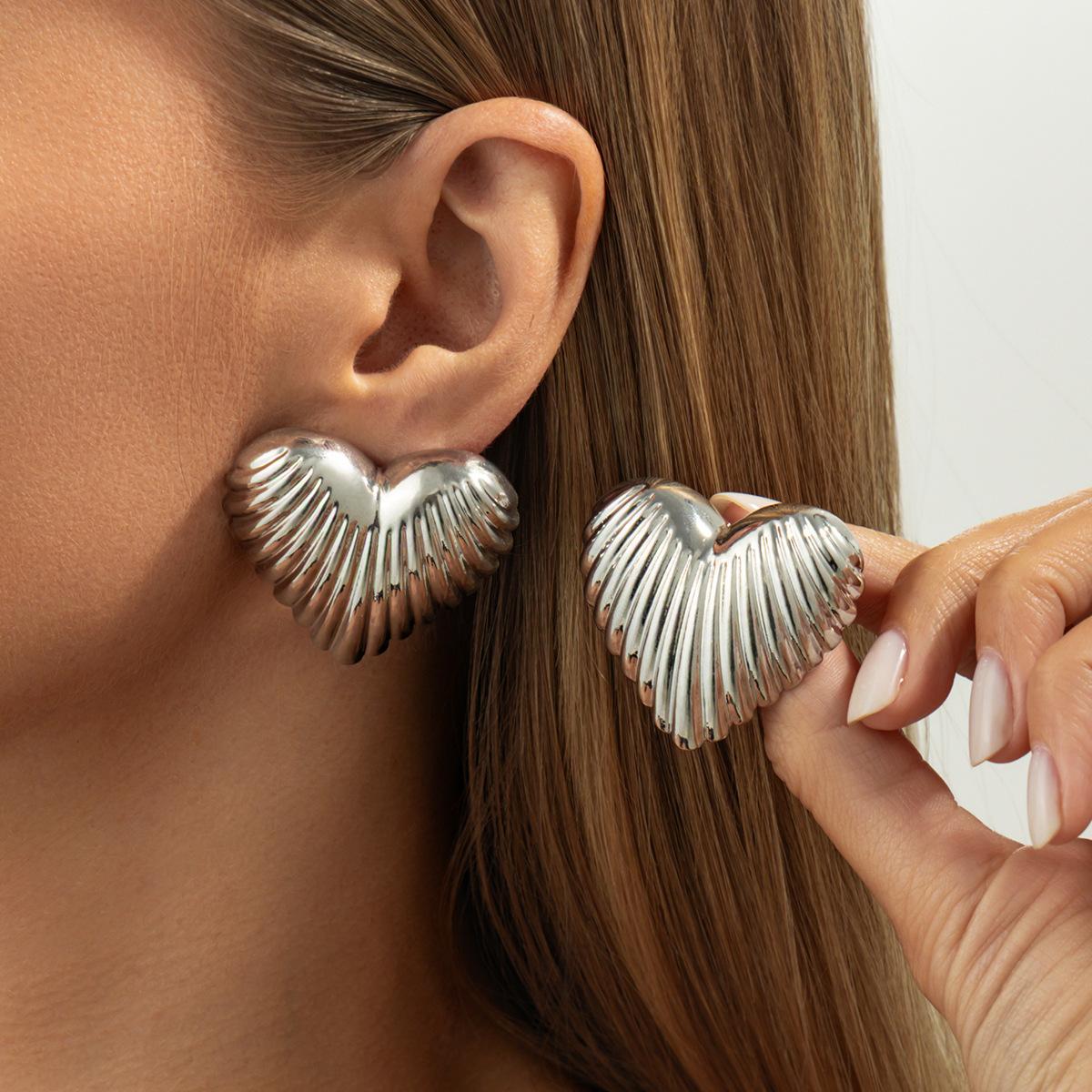 Серьги-пусеты Design Sense Ins Stripe Love Женская мода и универсальные простые серьги-линии из сплава в форме персикового сердца
Серьги-пусеты Design Sense Ins Stripe Love Женская мода и универсальные простые серьги-линии из сплава в форме персикового сердца