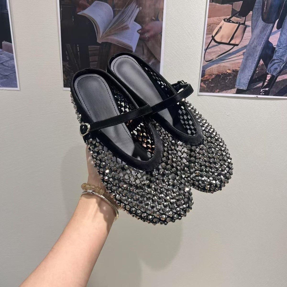 Inner heightening rhinestone golden fishing net bag head half slippers women s 2025 summer new thick-bottomed Mary Jane French sandals 35 чёрный
Inner heightening rhinestone golden fishing net bag head half slippers women s 2025 summer new thick-bottomed Mary Jane French sandals 35 чёрный