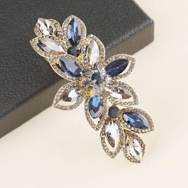 Корейська шпилька з кришталевими квітами - великий діамантовий акцент для хвостиків синій
Корейська шпилька з кришталевими квітами - великий діамантовий акцент для хвостиків синій