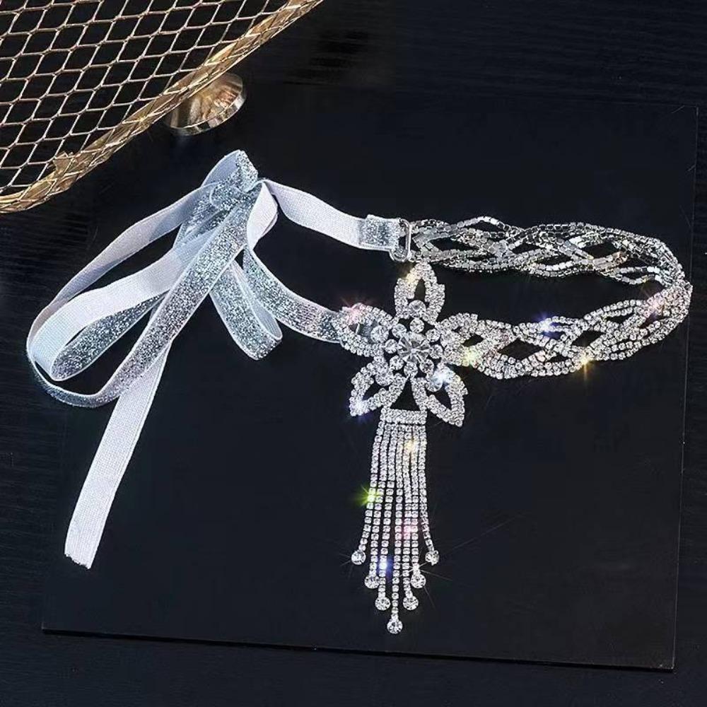 Shiny Rhinestone Flower Necklace Crystal Tassel Lace up Necklace Exaggerated Necklace Bride білий
Shiny Rhinestone Flower Necklace Crystal Tassel Lace up Necklace Exaggerated Necklace Bride білий