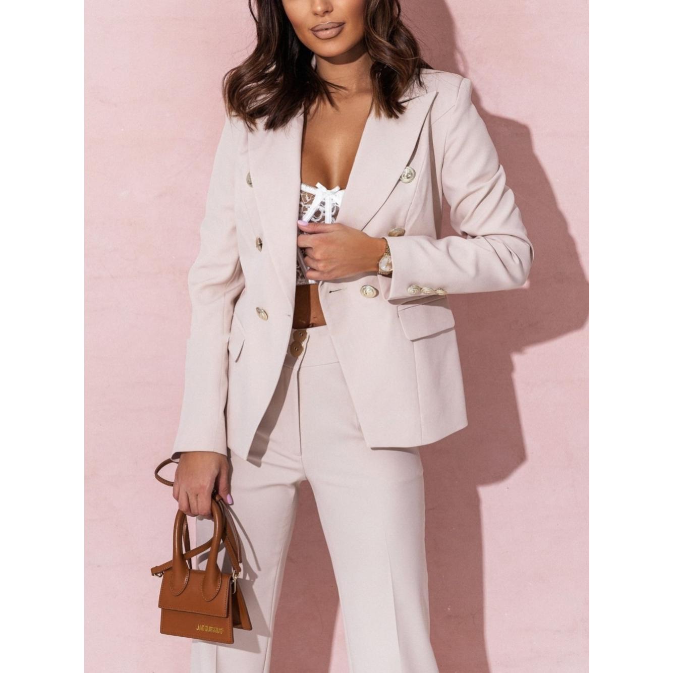 Женский двубортный офисный костюм-двойка 2025 года, профессиональный блейзер с удобными брюками, деловой кэжуал, две вещи для поездок на работу и рабочей одежды S бежевый
Женский двубортный офисный костюм-двойка 2025 года, профессиональный блейзер с удобными брюками, деловой кэжуал, две вещи для поездок на работу и рабочей одежды S бежевый