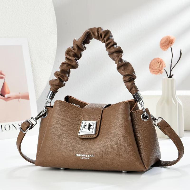 Casual fashion handbag New textured shoulder bag Atmospheric dignified oblique span bag кавовий
Casual fashion handbag New textured shoulder bag Atmospheric dignified oblique span bag кавовий