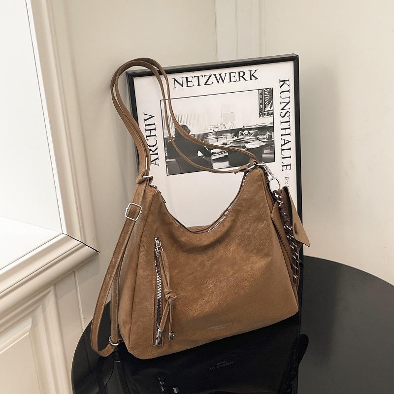 Slack feeling retro matte commuter shoulder bag new multi-purpose women s shoulder backpack large capacity crossbody bag коричневый
Slack feeling retro matte commuter shoulder bag new multi-purpose women s shoulder backpack large capacity crossbody bag коричневый