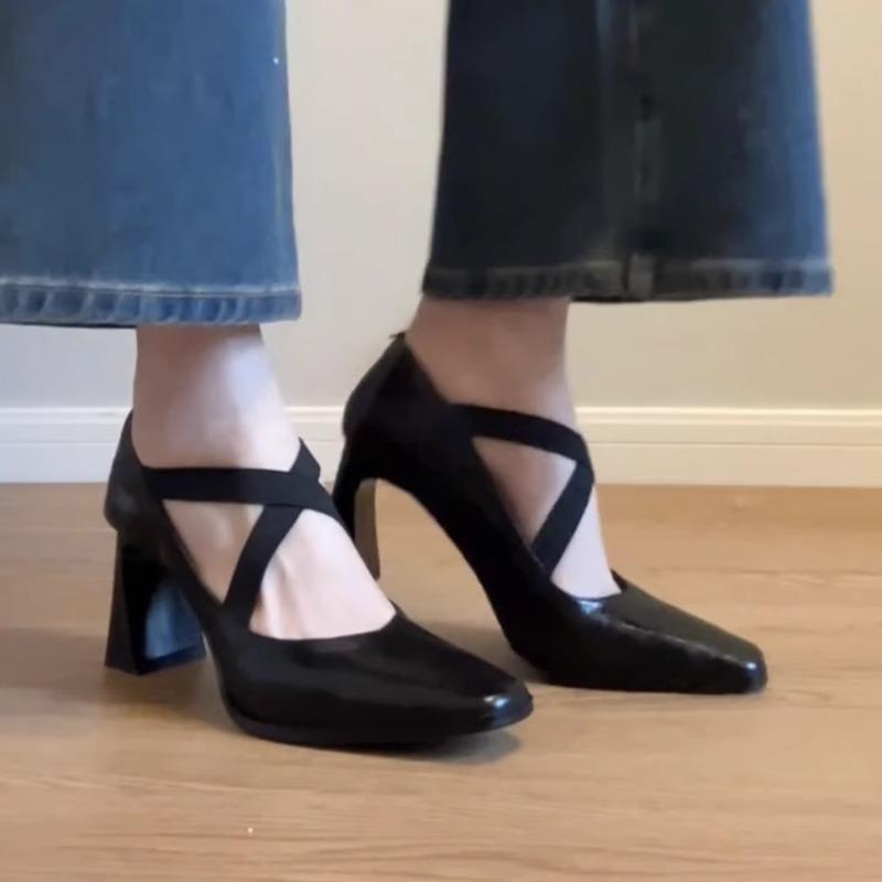 Summer low-top high heels for women fashion pointy cross with a slip-on temperament non-slip slim heel shoes 40 чорний
Summer low-top high heels for women fashion pointy cross with a slip-on temperament non-slip slim heel shoes 40 чорний