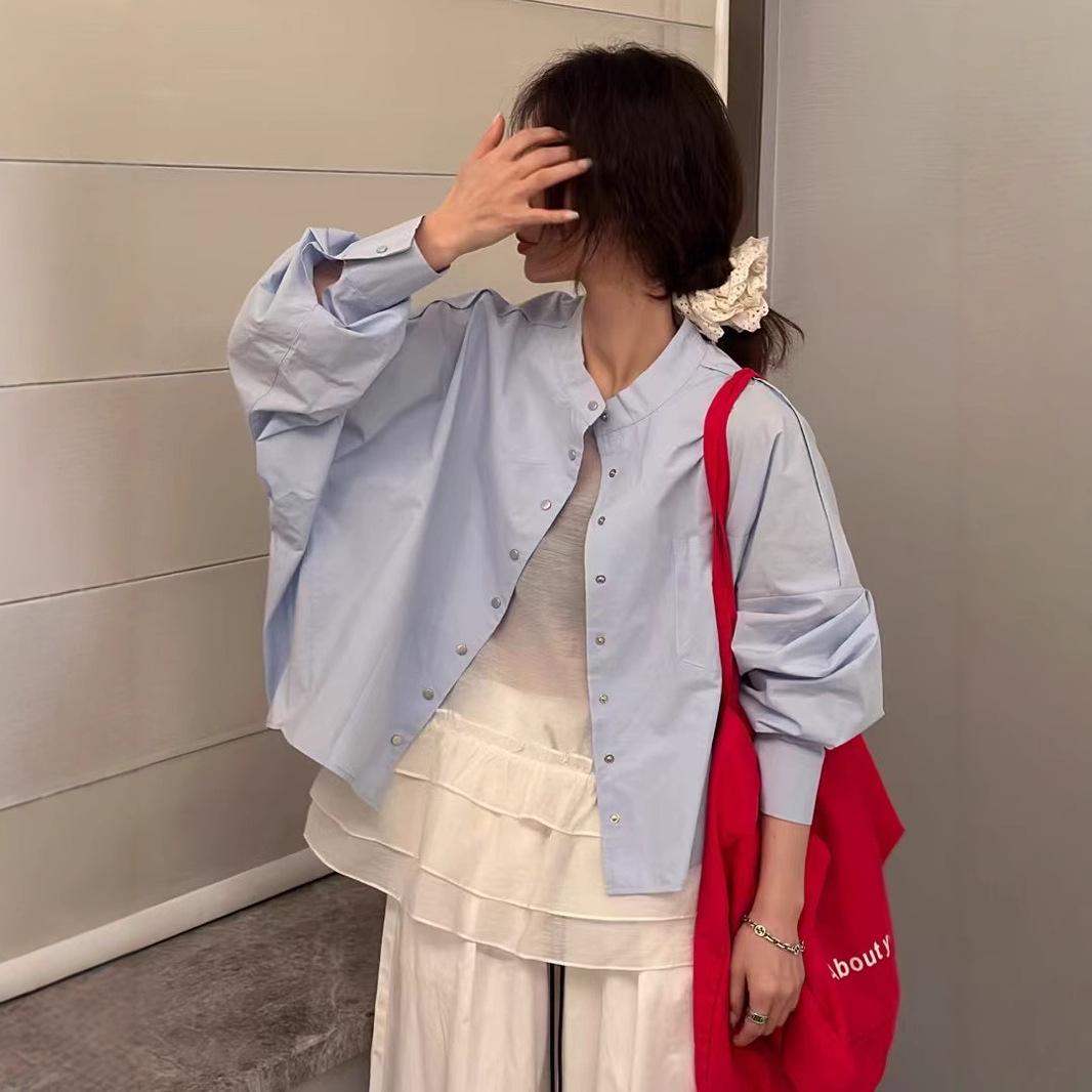 Women s Spring 2025 Lantern Sleeve Jacket-Style Shirt: Stylish, Youthful, Round Neck, Single-Breasted Design. Medium
Women s Spring 2025 Lantern Sleeve Jacket-Style Shirt: Stylish, Youthful, Round Neck, Single-Breasted Design. Medium