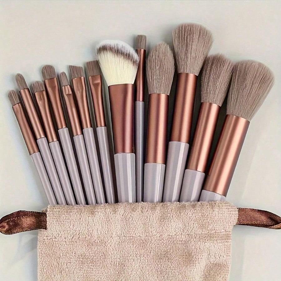 Christmas Limited Edition Premium 13 Soft Makeup Brushes Set With Perfect Soft Pouch - Premium Makeup Tools, Made Of High рожевий
Christmas Limited Edition Premium 13 Soft Makeup Brushes Set With Perfect Soft Pouch - Premium Makeup Tools, Made Of High рожевий