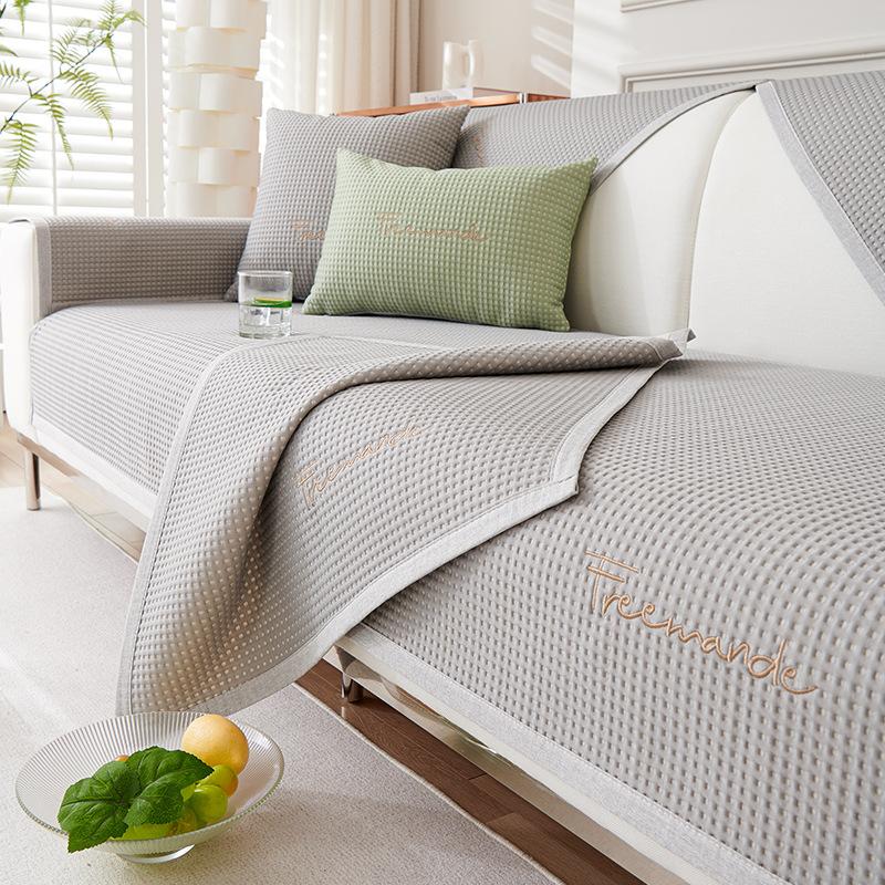 Летняя новинка Xiaoman, летняя крутая подушка из ледяного шелка, подушка для дивана, летняя крутая подушка для сиденья, чехол для дивана 70*70cm
Летняя новинка Xiaoman, летняя крутая подушка из ледяного шелка, подушка для дивана, летняя крутая подушка для сиденья, чехол для дивана 70*70cm