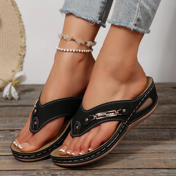 2025 Spring/Summer Plus Size Wedge Heel Flip-Flops: Casual European & American Women s Sandals 43 чорний
2025 Spring/Summer Plus Size Wedge Heel Flip-Flops: Casual European & American Women s Sandals 43 чорний