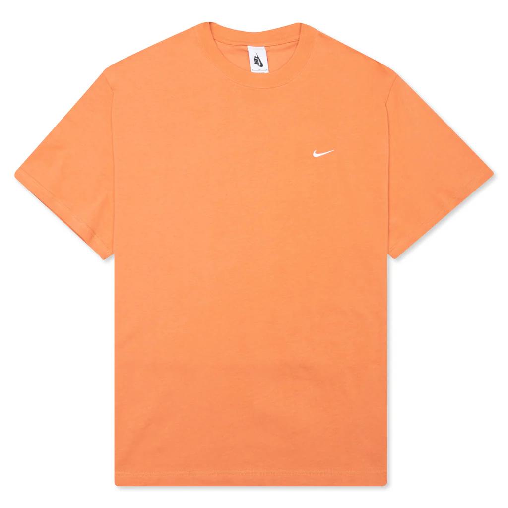 Nike Logo Solid Color Round Neck Drop Shoulder Short Sleeve T-Shirt Men Tops Orange CV0559-863 XL
Nike Logo Solid Color Round Neck Drop Shoulder Short Sleeve T-Shirt Men Tops Orange CV0559-863 XL