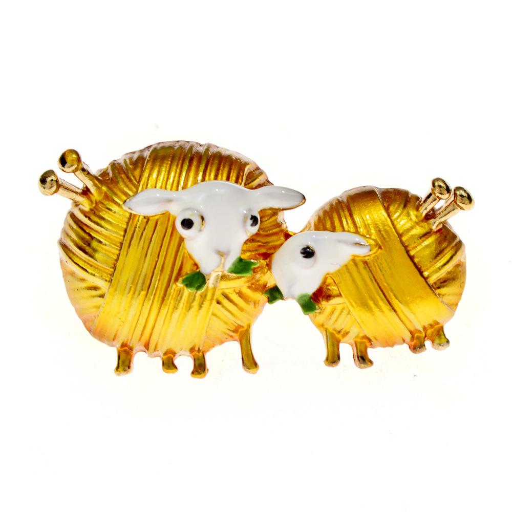 925 Sterling Silver Brooch Fashion Grass-eating Lambs Brooches Pin for Women Girl Luxury Brand Designer Hmong Jewelry Gift
925 Sterling Silver Brooch Fashion Grass-eating Lambs Brooches Pin for Women Girl Luxury Brand Designer Hmong Jewelry Gift