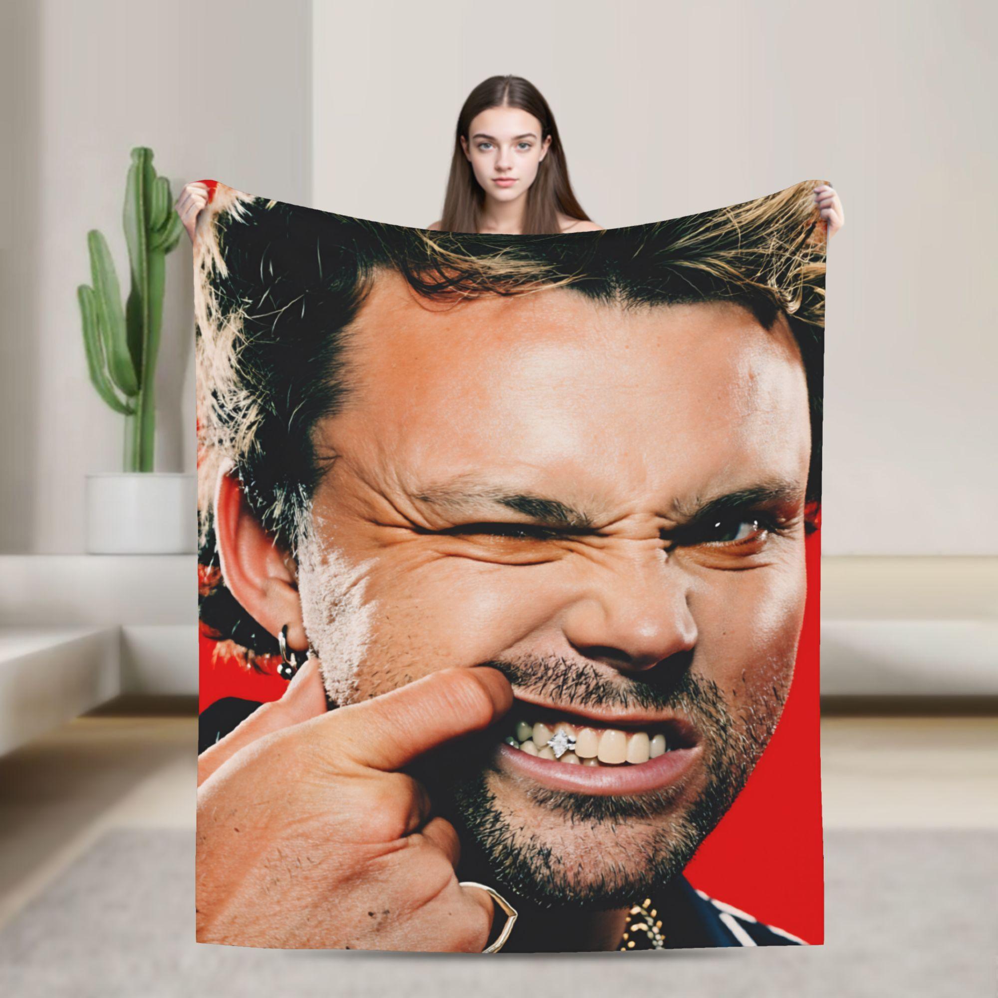 Michael Clifford Flannel Blankets 5 S-Seconds Summer Soft Warm Bedding Throws for Living Room Decorative Bedspread Sofa Bed 75x90cm
Michael Clifford Flannel Blankets 5 S-Seconds Summer Soft Warm Bedding Throws for Living Room Decorative Bedspread Sofa Bed 75x90cm