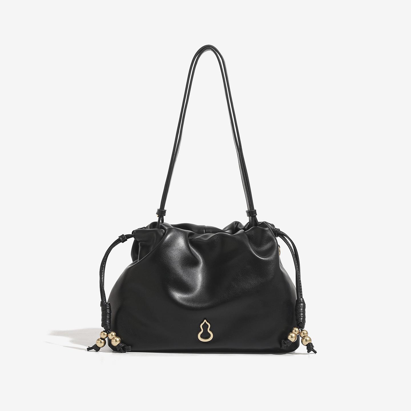 Женская сумка кроссбоди в стиле знаменитостей - Коллекция Осень/Зима 2025 26x10x19 чёрный
Женская сумка кроссбоди в стиле знаменитостей - Коллекция Осень/Зима 2025 26x10x19 чёрный