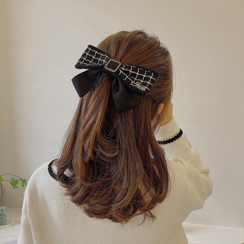 Girls Cloth Retro Korean Style Spring clip Plaid Hair Clips Large Bowknot Hairgrips Black and white
Girls Cloth Retro Korean Style Spring clip Plaid Hair Clips Large Bowknot Hairgrips Black and white