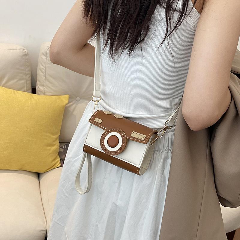 Personalized girl camera bag women 2025 new women s bag versatile this year popular messenger small square bag красный
Personalized girl camera bag women 2025 new women s bag versatile this year popular messenger small square bag красный