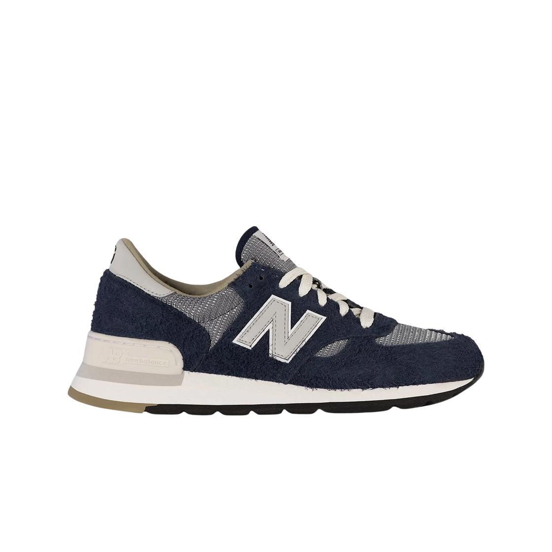 Мужские кроссовки New Balance x Carhartt WIP 990v1 Made in USA Sculpture Center M990CH1
Мужские кроссовки New Balance x Carhartt WIP 990v1 Made in USA Sculpture Center M990CH1