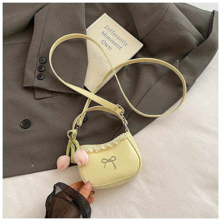 Premium sense exquisite commuter small bag women s 2025 new trendy and popular versatile messenger bag retro commuter shoulder bag
Premium sense exquisite commuter small bag women s 2025 new trendy and popular versatile messenger bag retro commuter shoulder bag