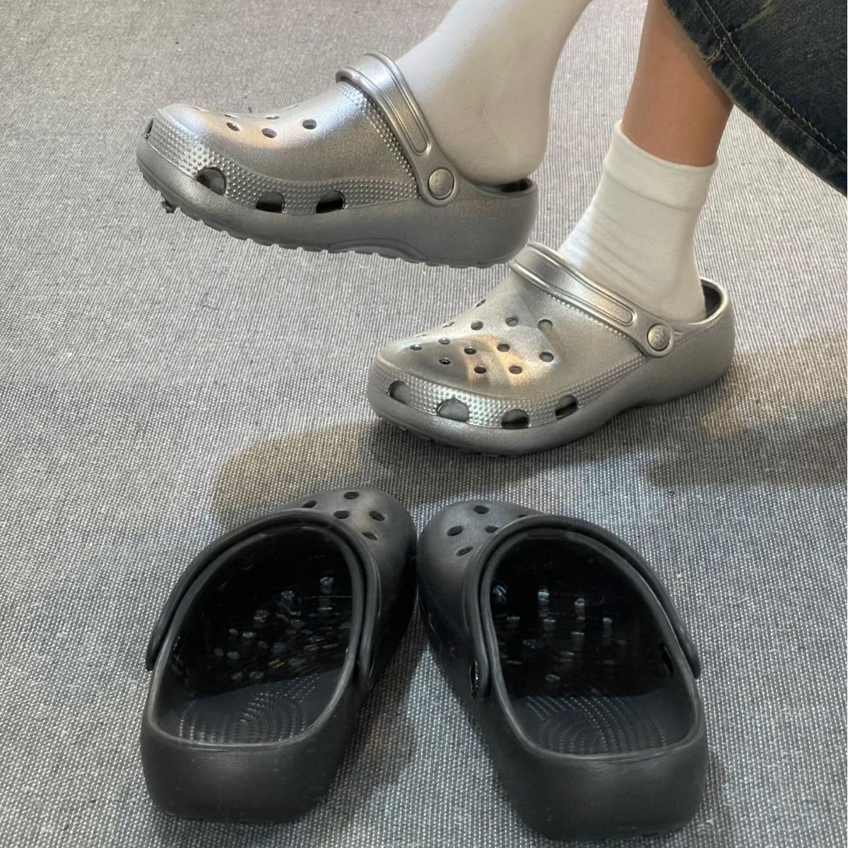New summer hole shoes slippers women s outer wear summer thick-soled going out sandals women s bag head drag 36/37
New summer hole shoes slippers women s outer wear summer thick-soled going out sandals women s bag head drag 36/37