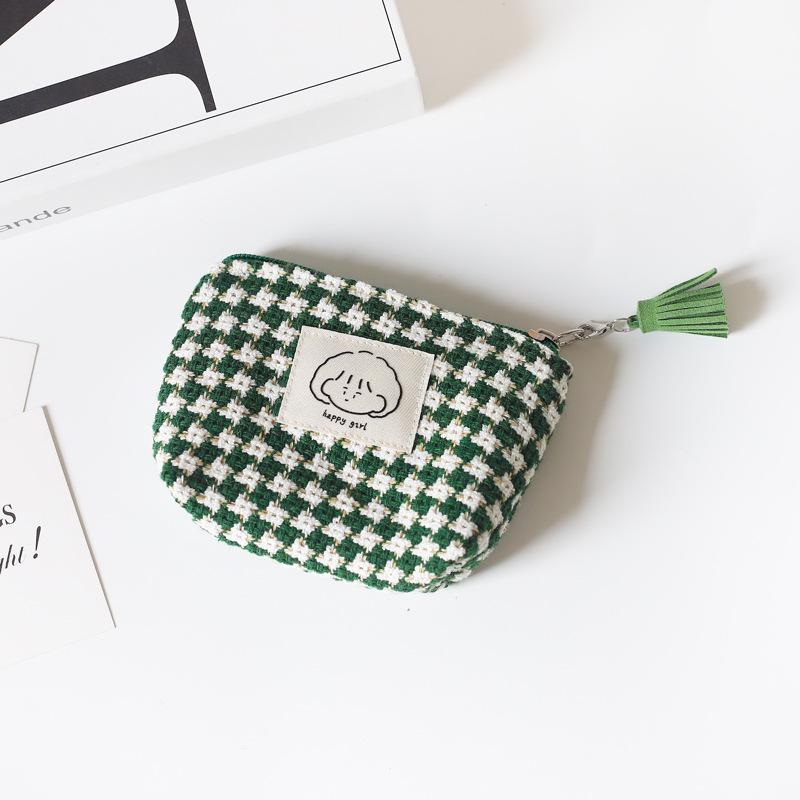 Women s Winter Plaid Coin Purse: Cute Black & White Mini Bag, Portable Korean Style, Ideal for Students
Women s Winter Plaid Coin Purse: Cute Black & White Mini Bag, Portable Korean Style, Ideal for Students
