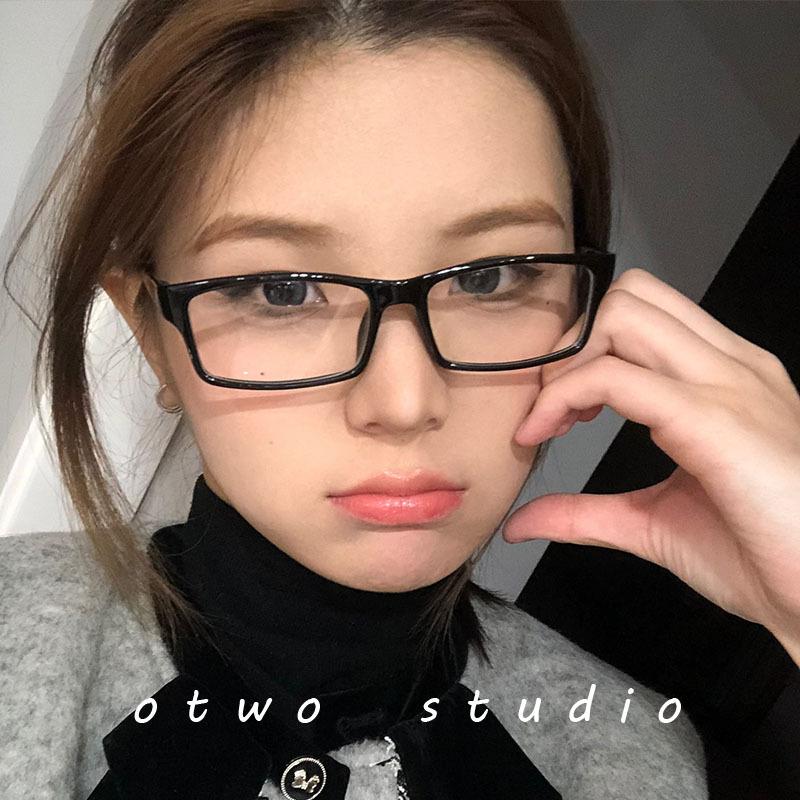 UltraLight Retro Anti Blue Light Glasses Without Prescription Y2K Style Black Small Frame Pure Desire Glasses for Women Japanese чёрный
UltraLight Retro Anti Blue Light Glasses Without Prescription Y2K Style Black Small Frame Pure Desire Glasses for Women Japanese чёрный