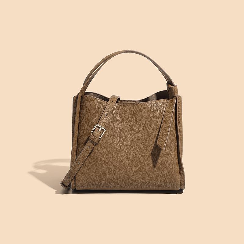 Women s 2026 Genuine Leather High-End Bucket Handbag - Shoulder & Crossbody Style 24.5 x 21 x 16 cm
Women s 2026 Genuine Leather High-End Bucket Handbag - Shoulder & Crossbody Style 24.5 x 21 x 16 cm