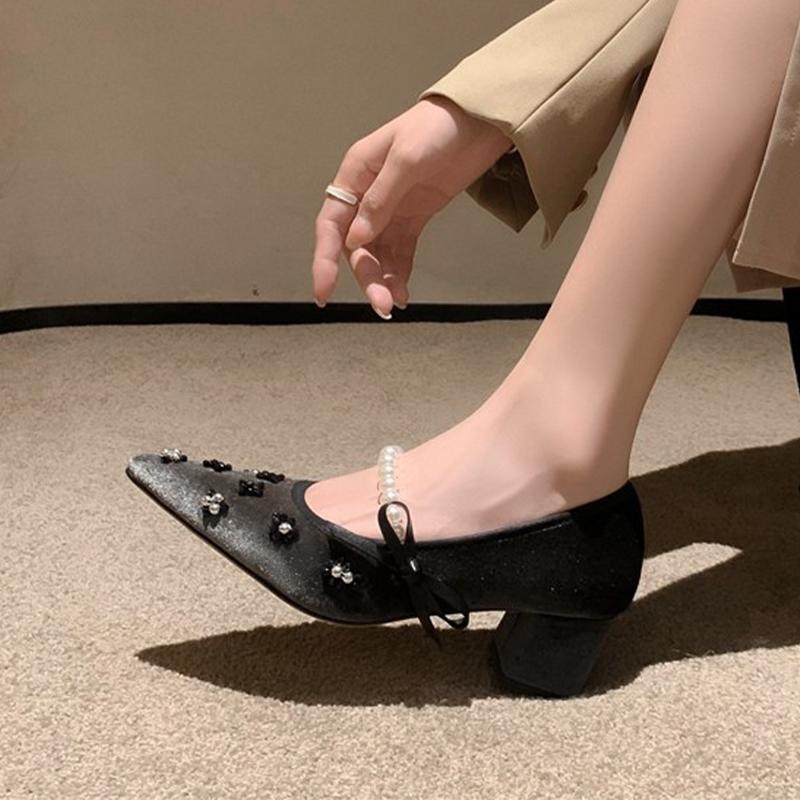 Fashion Pointed Toe Women High Heeled Shoes Beaded Elegant Sandals Fashion Sexy Woman Slippers Summer 2025 Designer Luxury Pumps Femlae 40 серый
Fashion Pointed Toe Women High Heeled Shoes Beaded Elegant Sandals Fashion Sexy Woman Slippers Summer 2025 Designer Luxury Pumps Femlae 40 серый