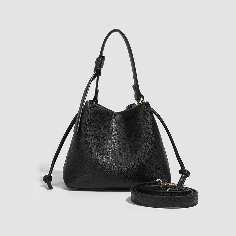 New Macaron lychee pattern mini soft leather bucket bag casual versatile hand carry vegetable basket single shoulder messenger bag
New Macaron lychee pattern mini soft leather bucket bag casual versatile hand carry vegetable basket single shoulder messenger bag