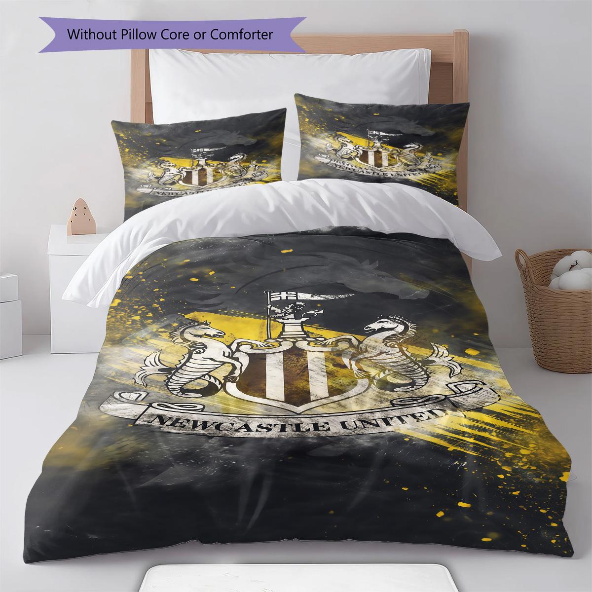 NUFC logo RugPattern Bedding Quilt Set Quilt Cover Pillowcase Home Decoration Birthday Gift (1 * duvet cover + 2 * pillowcase, without core) 135x200cm
NUFC logo RugPattern Bedding Quilt Set Quilt Cover Pillowcase Home Decoration Birthday Gift (1 * duvet cover + 2 * pillowcase, without core) 135x200cm