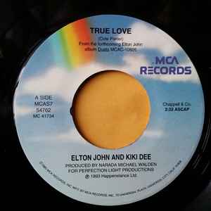 7inch Record ELTON JOHN & KIKI DEE - True Love MCAS754762 MCA Records 1993 US Pop Used
7inch Record ELTON JOHN & KIKI DEE - True Love MCAS754762 MCA Records 1993 US Pop Used