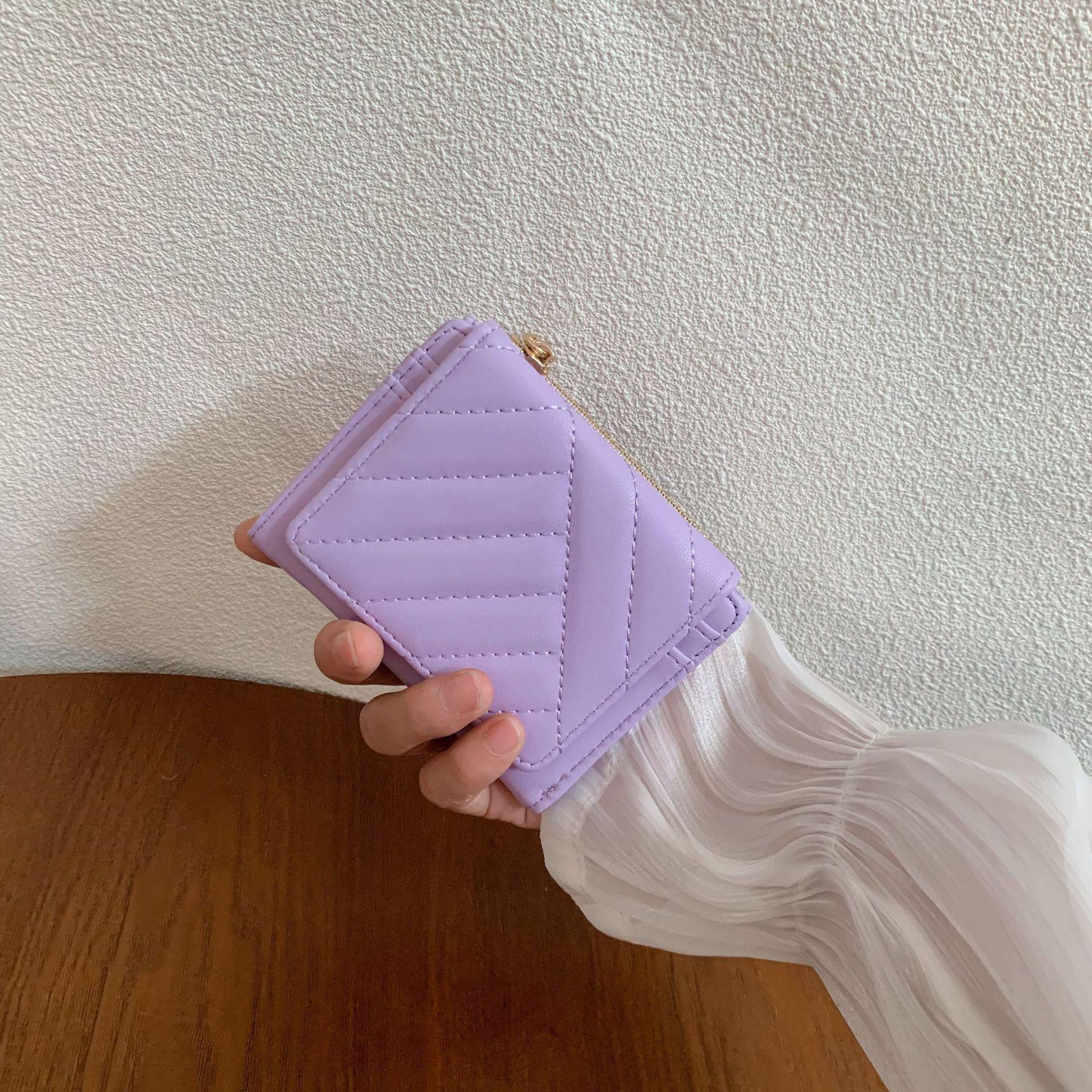 Новый женский кошелек ins женский маленький кошелек женский высококлассный короткий кошелек многофункциональная монетница партия светло-фиолетовый
Новый женский кошелек ins женский маленький кошелек женский высококлассный короткий кошелек многофункциональная монетница партия светло-фиолетовый