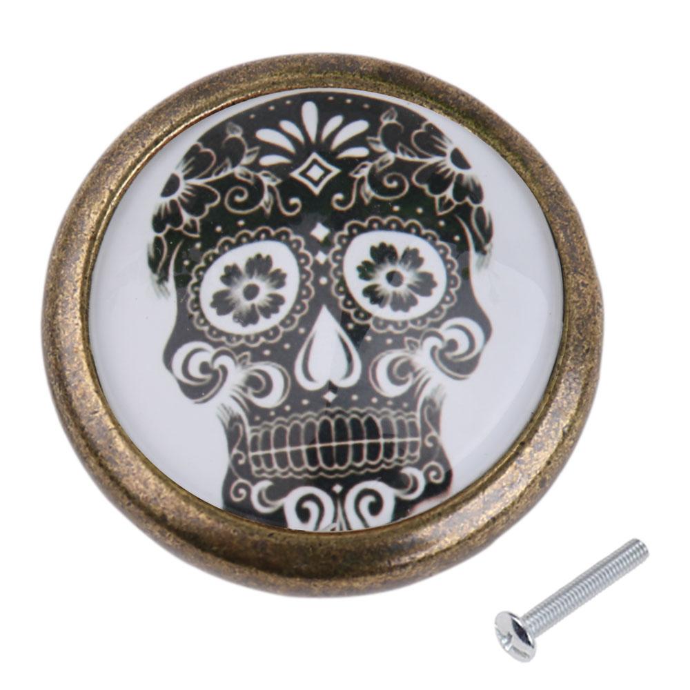 Antique Brass Round Skull Cupboard Closet Window Knob Metal Pull Handles Drawer Door Wardrobe Cabinet Knobs Furniture Hardware
Antique Brass Round Skull Cupboard Closet Window Knob Metal Pull Handles Drawer Door Wardrobe Cabinet Knobs Furniture Hardware