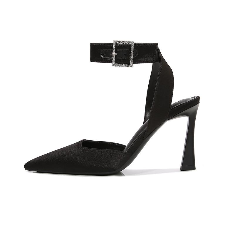 2024 высокие каблуки женские шпильки модные атласные маленькие квадратные черные ночные клубные сексуальные женские сандалии 33 чёрный
2024 высокие каблуки женские шпильки модные атласные маленькие квадратные черные ночные клубные сексуальные женские сандалии 33 чёрный