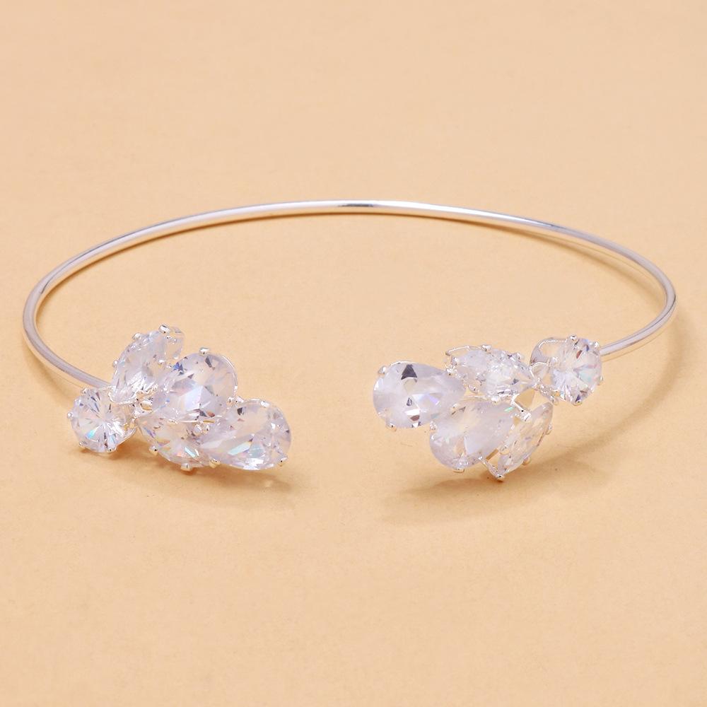 Leaf Zircon Arm Bracelet Fashion High Sense Bridal Wedding Bracelet Bracelet Bracelet серебряный
Leaf Zircon Arm Bracelet Fashion High Sense Bridal Wedding Bracelet Bracelet Bracelet серебряный