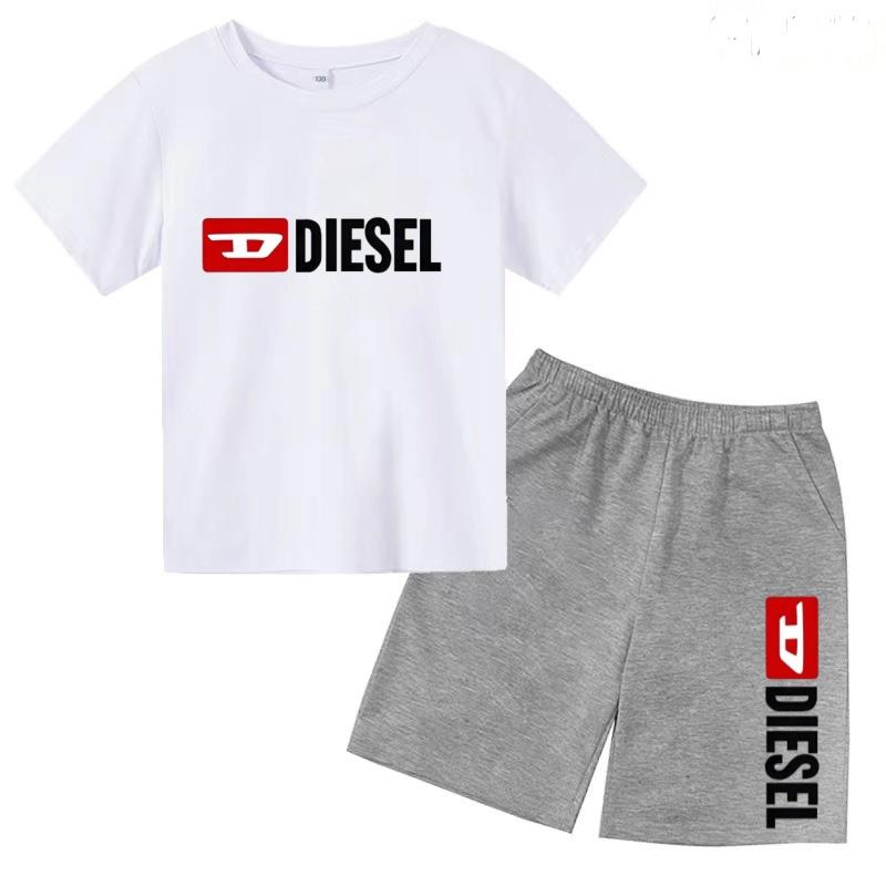 Children s Summer Alphabet Crew Neck Black T-Shirt and Shorts Fashion Short Sleeve Boys and Girls Casual Sports Set 100
Children s Summer Alphabet Crew Neck Black T-Shirt and Shorts Fashion Short Sleeve Boys and Girls Casual Sports Set 100