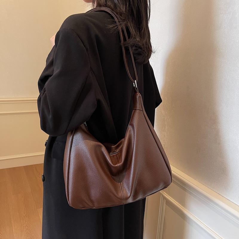 Премиальная сумка через плечо Sense Maillard для通勤 женская зима 2025 винтажная повседневная универсальная популярная сумка-мессенджер 34*12*25 темно-коричневого
Премиальная сумка через плечо Sense Maillard для通勤 женская зима 2025 винтажная повседневная универсальная популярная сумка-мессенджер 34*12*25 темно-коричневого