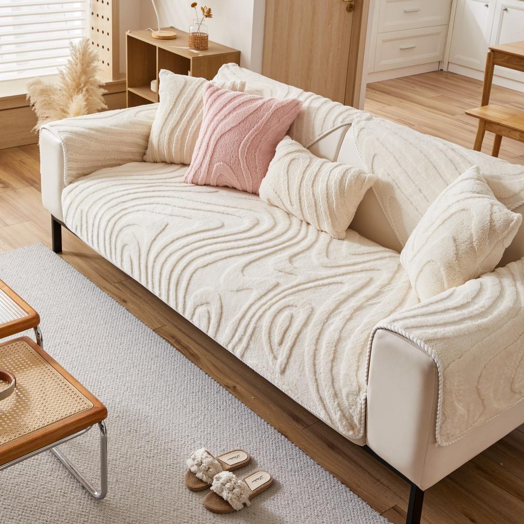 Warm Tuffed Fleece Curving Lines Jacquard Sofa Cover with Anti-Slip Backing for Living Room Couch Slipcovers Fall/Winter Decor 70*70cm
Warm Tuffed Fleece Curving Lines Jacquard Sofa Cover with Anti-Slip Backing for Living Room Couch Slipcovers Fall/Winter Decor 70*70cm