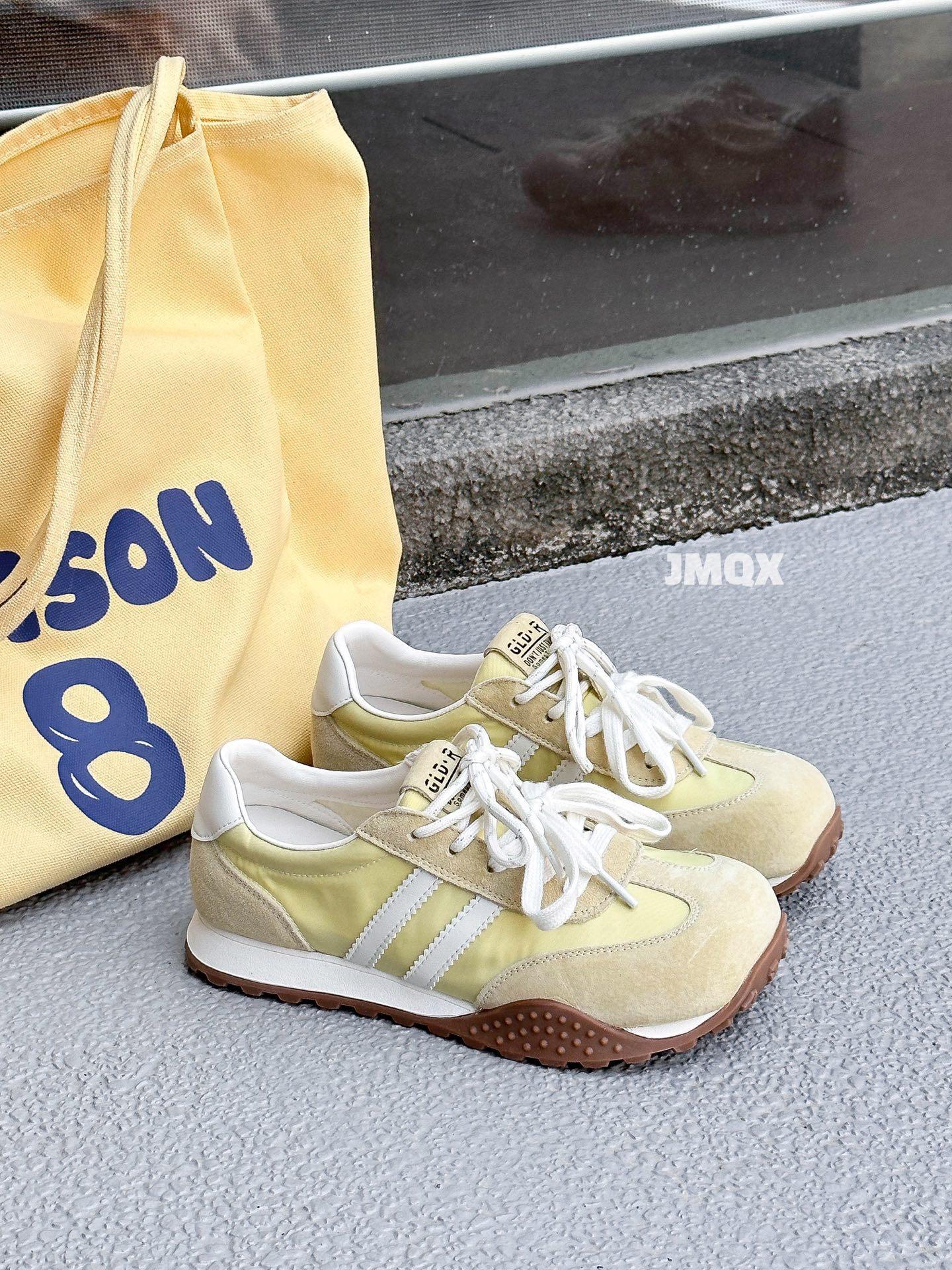 Flat-bottomed German training shoes women s summer 2025 new thin breathable little white shoes versatile lace-up casual sports shoes 35
Flat-bottomed German training shoes women s summer 2025 new thin breathable little white shoes versatile lace-up casual sports shoes 35